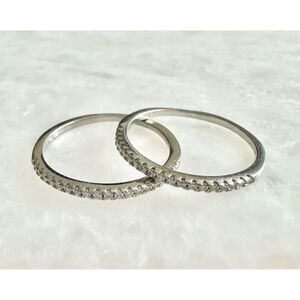 Set of two cubic zirconia size 8 bands